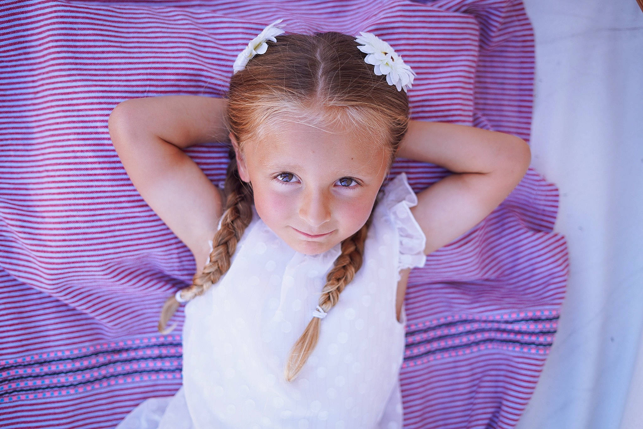Mya participe au concours pour gagner de l'argent avec cette photo : bridal_accessory, dress, ear, embellishment, eyebrow, eyelash, fashion_design, flash_photography, gesture, hair, happy, headband, headgear, headpiece, joy, lip, long_hair, neck, person, pink