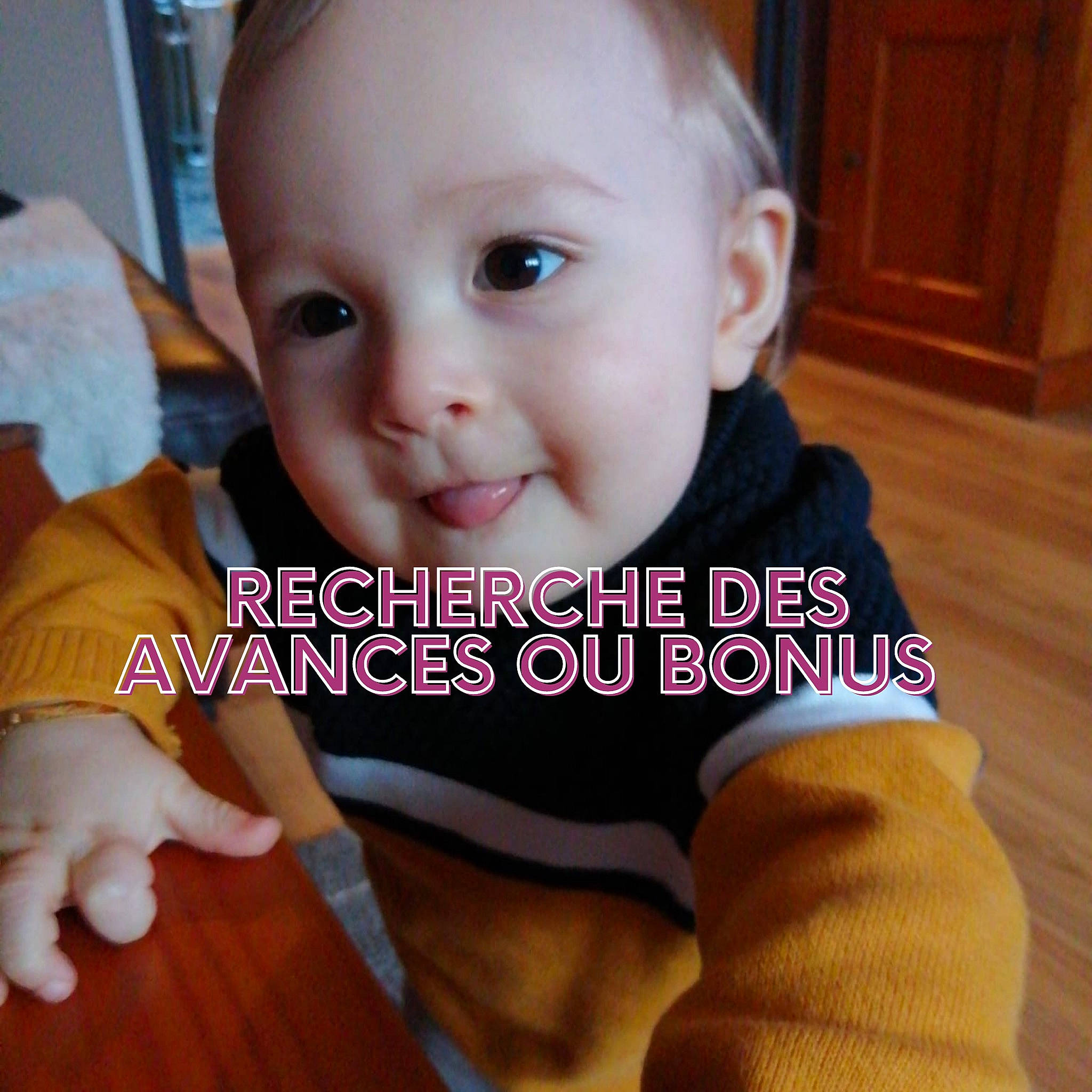 Maël participe au concours pour gagner de l'argent avec cette photo : baby, baby_toddler_clothing, cool, ear, elbow, facial_expression, flooring, gesture, happy, iris, mouth, nose, person, product, skin, sleeve, smile, sportswear, thumb, toddler