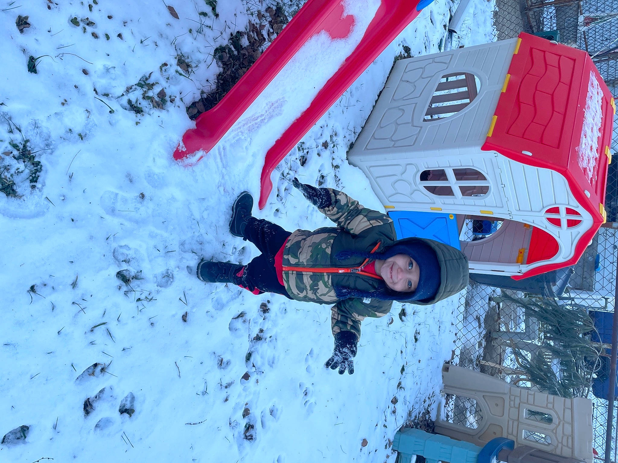 Oakley is registered to the contest to win money with this photo: automotive_design, automotive_exterior, automotive_tire, car, freezing, geological_phenomenon, glove, headwear, helmet, joy, person, personal_protective_equipment, recreation, ski, ski_boot, ski_equipment, slope, snow, sports, sports_equipment