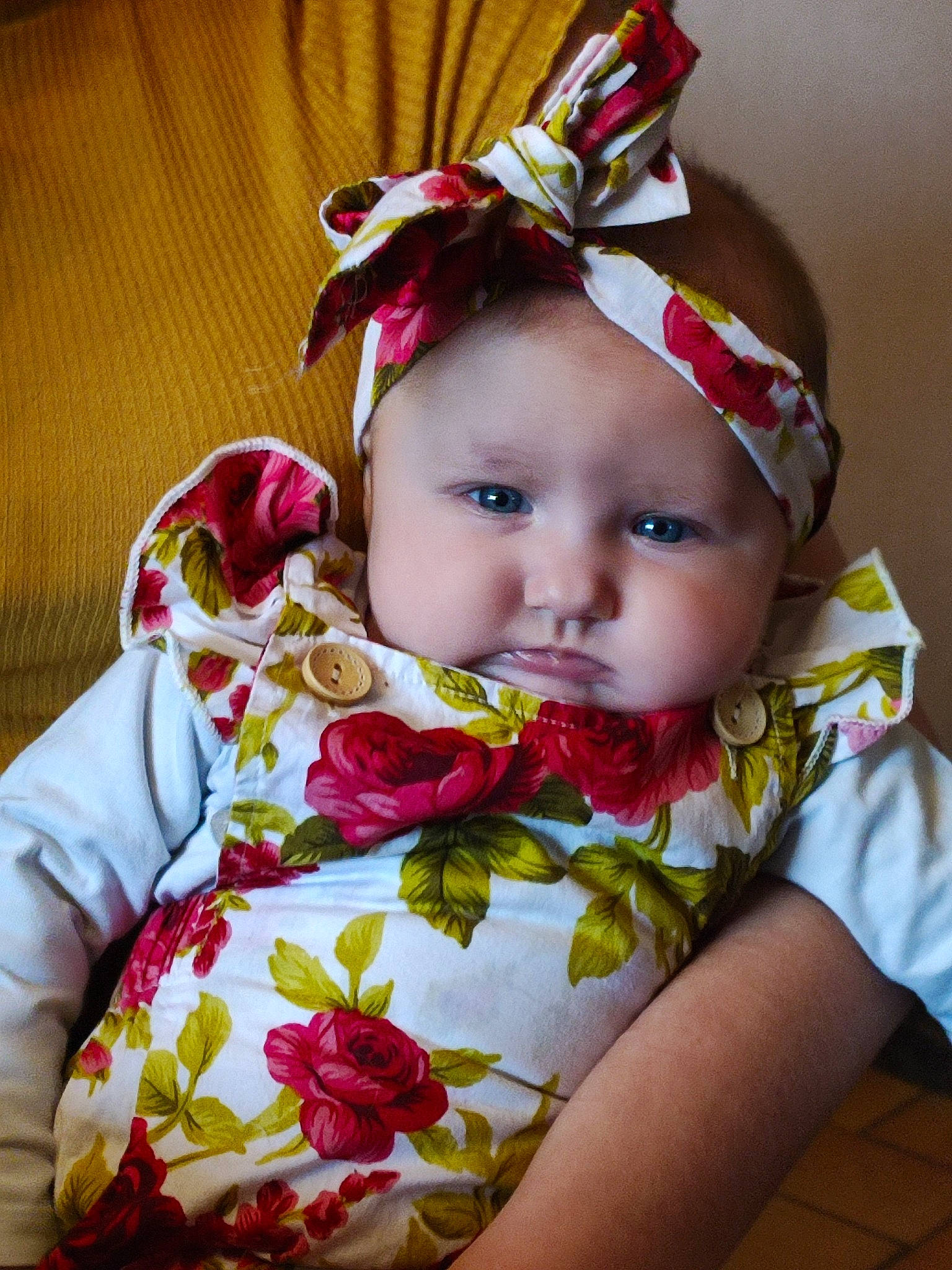 Naléa a rejoint le concours — aidez-le/la à gagner de superbes lots ! baby, baby_toddler_clothing, cheek, child, dress, eye, face, happy, head, headband, headgear, headwear, iris, leaf, lip, person, pink, plant, purple, skin