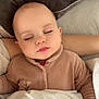 Kataleya participe au concours pour gagner de l'argent avec cette photo : baby, infant, sleeping, face, pillow, blanket, bedding, bed, arm, sleeve, clothing, onesie, cozy, peaceful, portrait, closeup, head, eyelashes, lips, sleepy