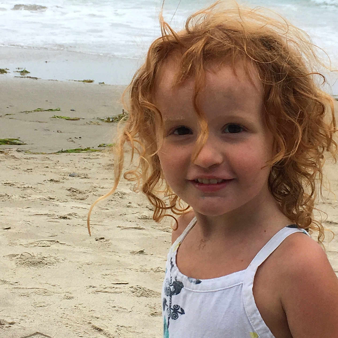 Rori is registered to the contest to win money with this photo: beauty, blond, brown_hair, cheek, child, eye, fun, girl, hair, happiness, human_hair_color, long_hair, mouth, neck, portrait, portrait_photography, skin, smile