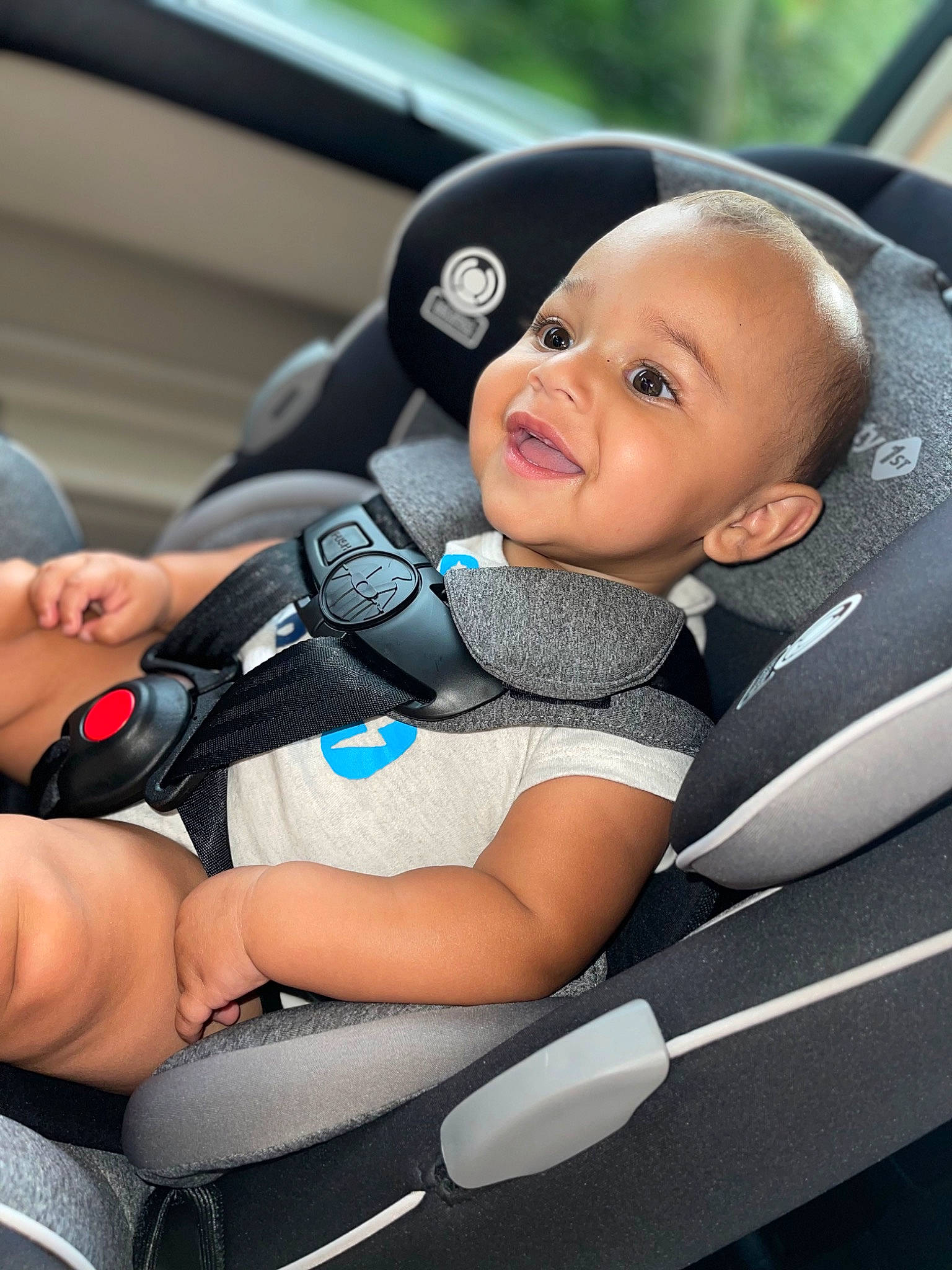 Kabari joined the competition — help win amazing prizes! auto_part, automotive_design, automotive_exterior, baby, baby_carriage, baby_in_car_seat, baby_products, baby_safety, baby_toddler_clothing, car_seat, child, comfort, electric_blue, head_restraint, luxury_vehicle, motor_vehicle, person, sitting, smile, toddler