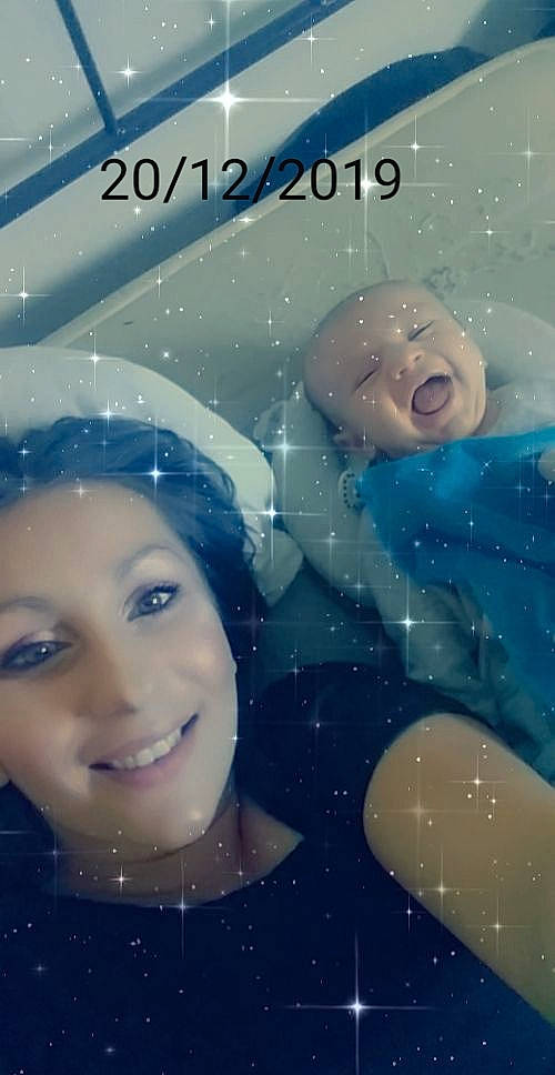 Raphaël participe au concours pour gagner de l'argent avec cette photo : cap, child, cloud, face, facial_expression, fun, happy, head, joy, nose, person, photography, recreation, selfie, sky, smile, space, swimming_pool