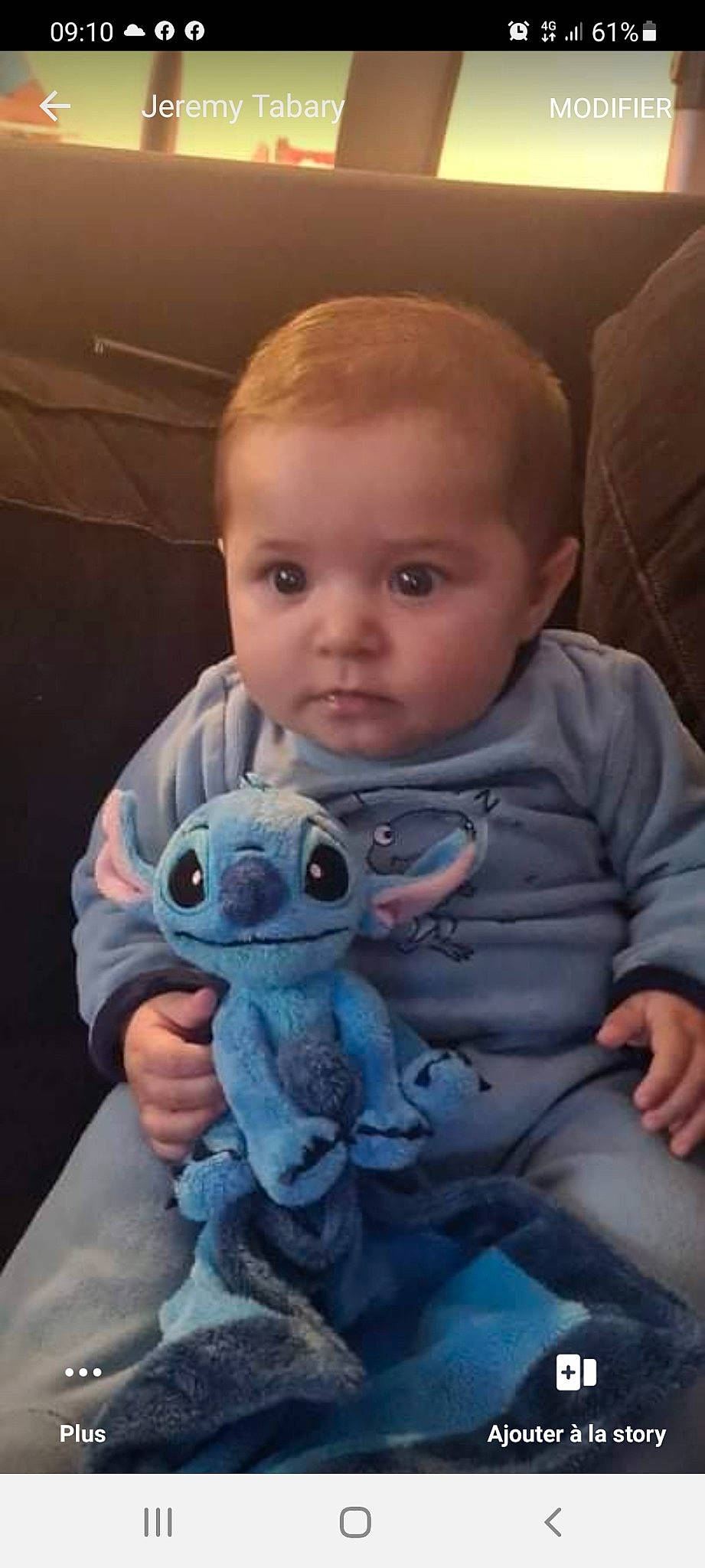 Mewan a rejoint le concours — aidez-le/la à gagner de superbes lots ! baby, baby_toddler_clothing, child, doll, ear, fawn, finger, fur, happy, head, human_body, iris, mammal, nose, person, sitting, skin, stuffed_toy, textile, toddler