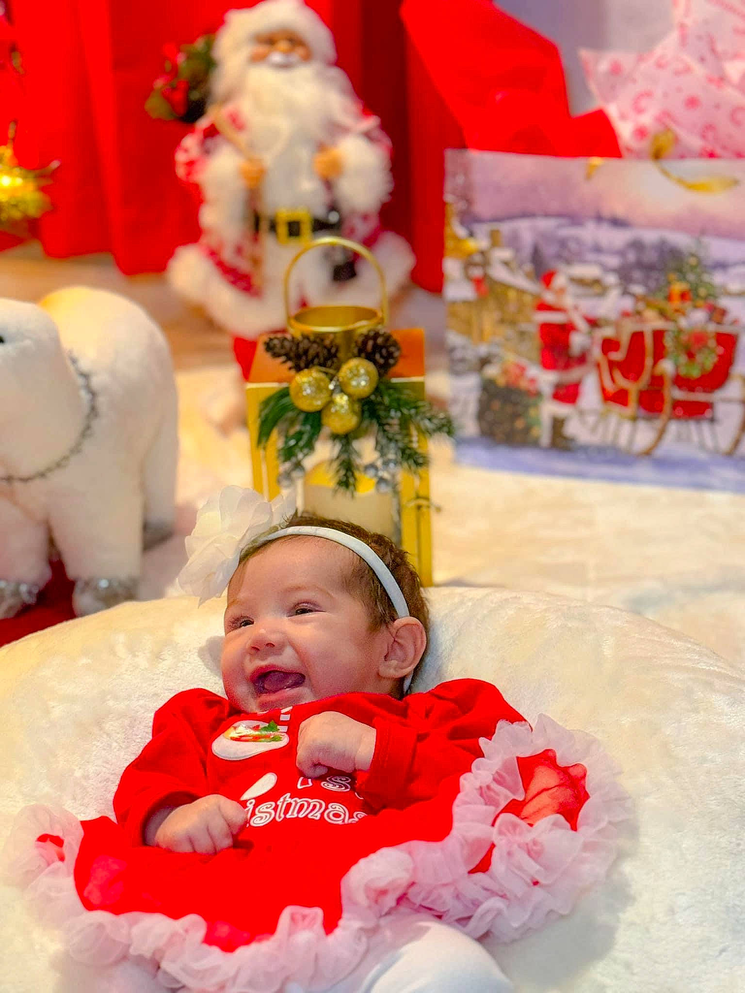 Nayeli is registered to the contest to win money with this photo: baby, baby_toddler_clothing, child, christmas, event, fun, happy, holiday, leisure, person, photograph, recreation, red, santa_claus, smile, snapshot, toddler, tradition, white, winter
