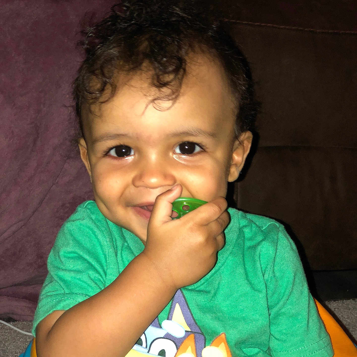 Kaisen is registered to the contest to win money with this photo: baby, bodypart, clothing, couch, cutlery, face, finger, fork, furniture, hand, happy, head, indoors, mouth, person, photography, portrait, spoon, t_shirt, teeth