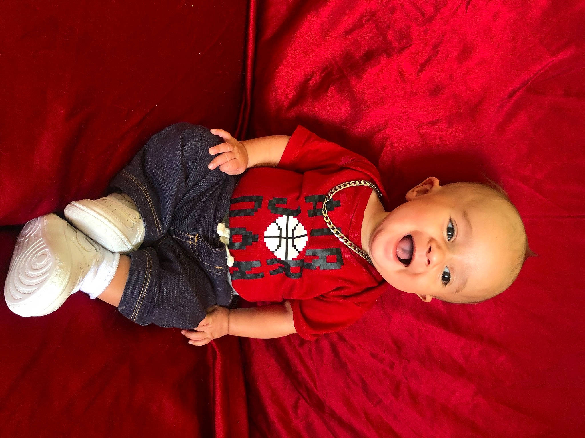 Atlas joined the competition — help win amazing prizes! arm, baby, baby_toddler_clothing, comfort, couch, flash_photography, happy, human_body, human_leg, leg, magenta, person, plant, skin, sleeve, smile, textile, thigh, toddler, tree