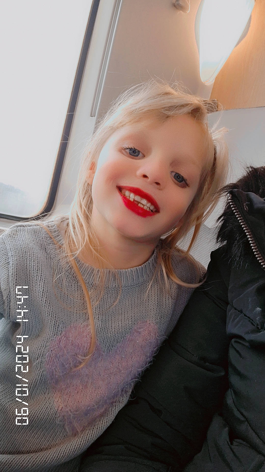 Anastasia participe au concours pour gagner de l'argent avec cette photo : automotive_design, automotive_lighting, cool, eyebrow, eyelash, facial_expression, fashion_design, flash_photography, fun, happy, jewellery, joint, joy, lip, lipstick, long_hair, makeover, person, shoulder, smile