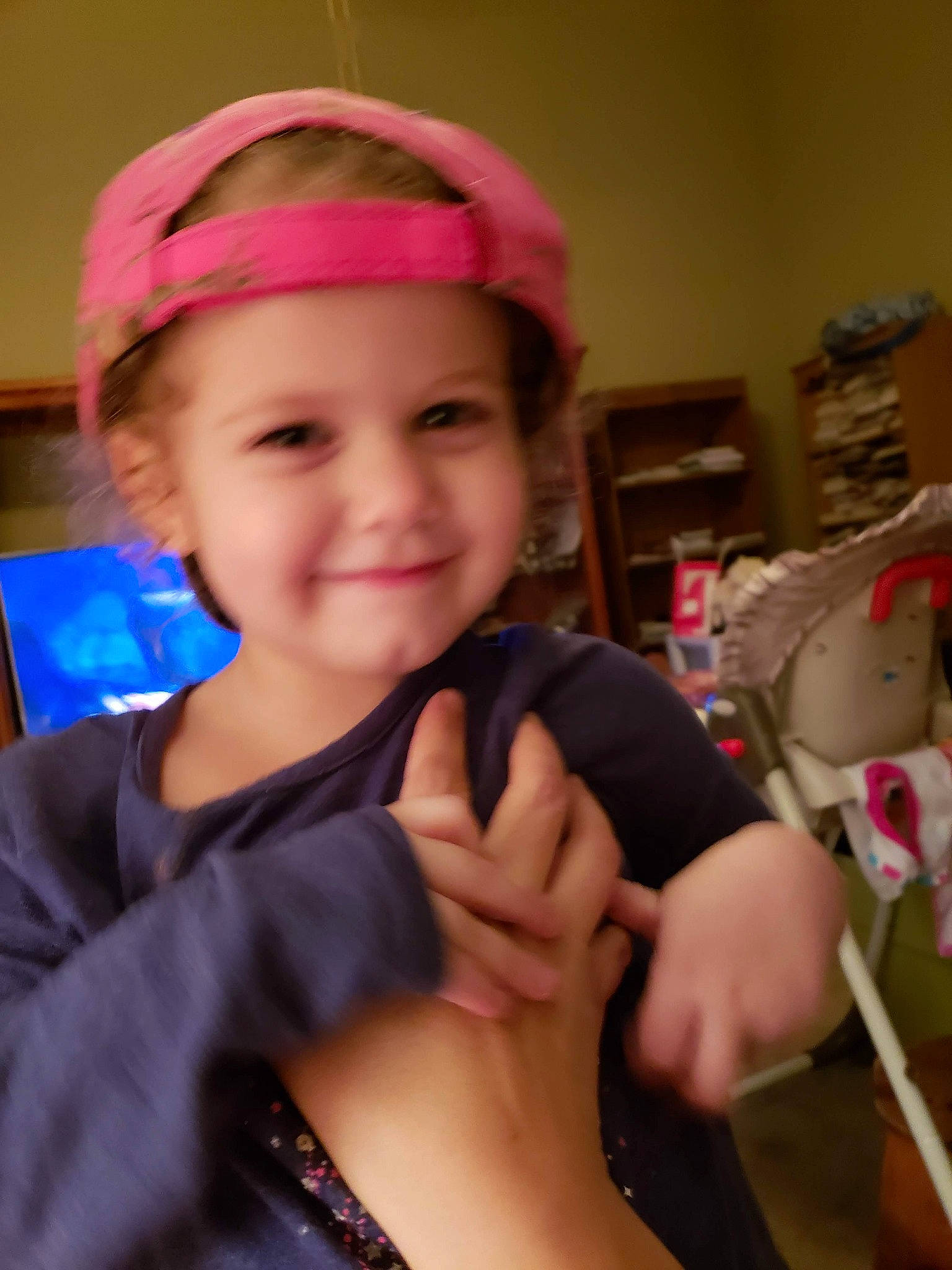 Dakota is registered to the contest to win money with this photo: child, fashion_accessory, finger, hair_accessory, headband, headgear, joy, person, smile, thumb, toddler