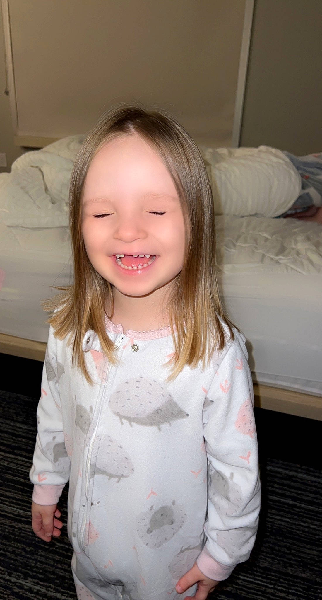 Willow is registered to the contest to win money with this photo: cheek, child, chin, eyelash, facial_expression, flash_photography, fun, hair, happy, iris, joy, long_hair, mammal, neck, person, shoulder, skin, sleeve, smile, standing
