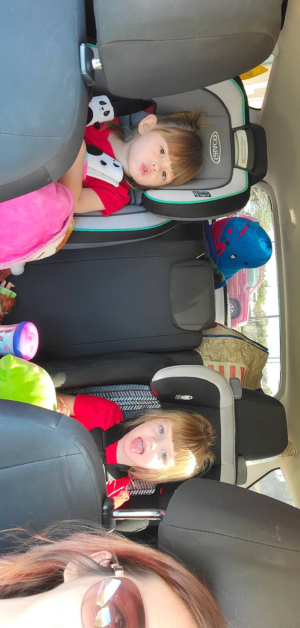 Luna is registered to the contest to win money with this photo: auto_part, automotive_design, baby, baby_carriage, baby_in_car_seat, beauty, car, car_seat, car_seat_cover, child, comfort, face, fun, motor_vehicle, person, product, smile, snapshot, toddler, vehicle