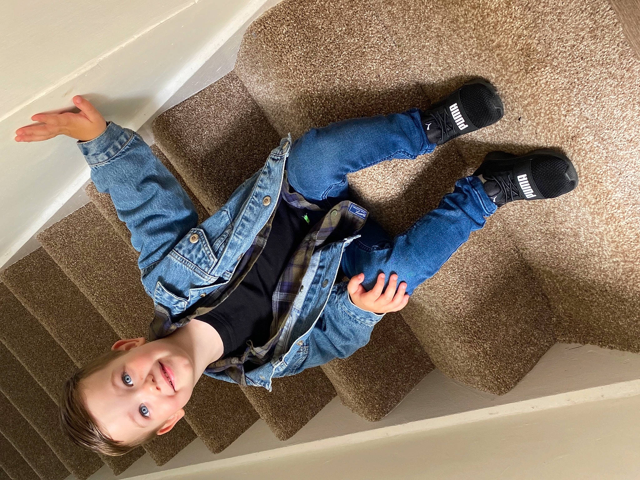 Martin joined the competition — help win amazing prizes! comfort, denim, elbow, electric_blue, flooring, gesture, human_leg, jeans, joint, joy, knee, pattern, person, plaid, shoe, shoulder, sitting, sneakers, street_fashion, tartan