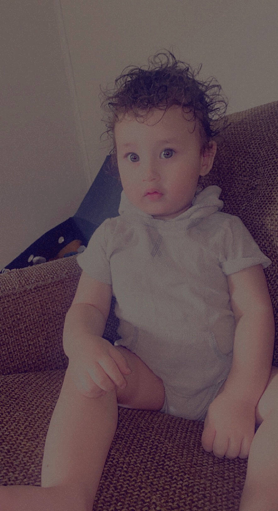 Luis Carlos Avila is registered to the contest to win money with this photo: baby_toddler_clothing, cheek, chin, comfort, eye, eyebrow, face, facial_expression, hair, head, human_body, iris, leg, lip, neck, nose, person, shoulder, skin, sleeve