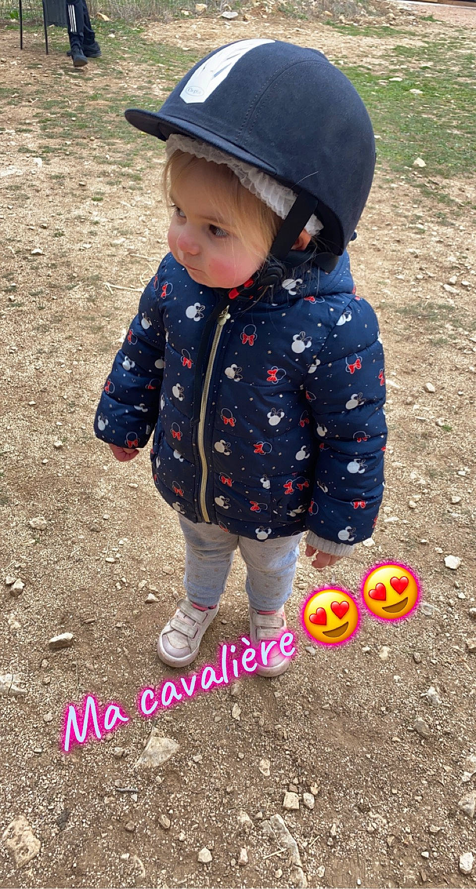 Gina participe au concours pour gagner de l'argent avec cette photo : baby, baby_toddler_clothing, beauty, cap, child, eye, fun, grass, headwear, jacket, leaf, pattern, people, people_in_nature, person, photograph, pumpkin, sleeve, snapshot, soil