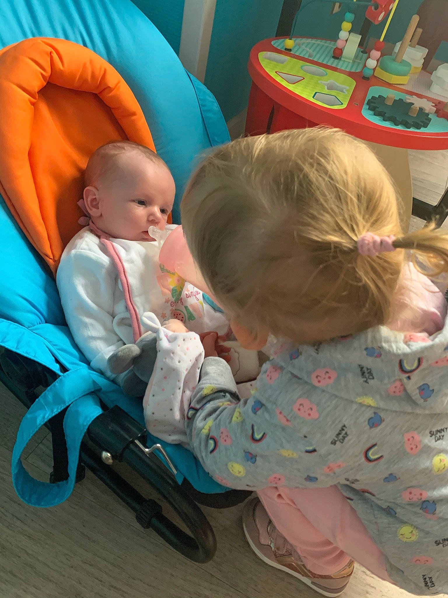 Dana participe au concours pour gagner de l'argent avec cette photo : baby, baby_products, birth, child, person, play, product, toddler