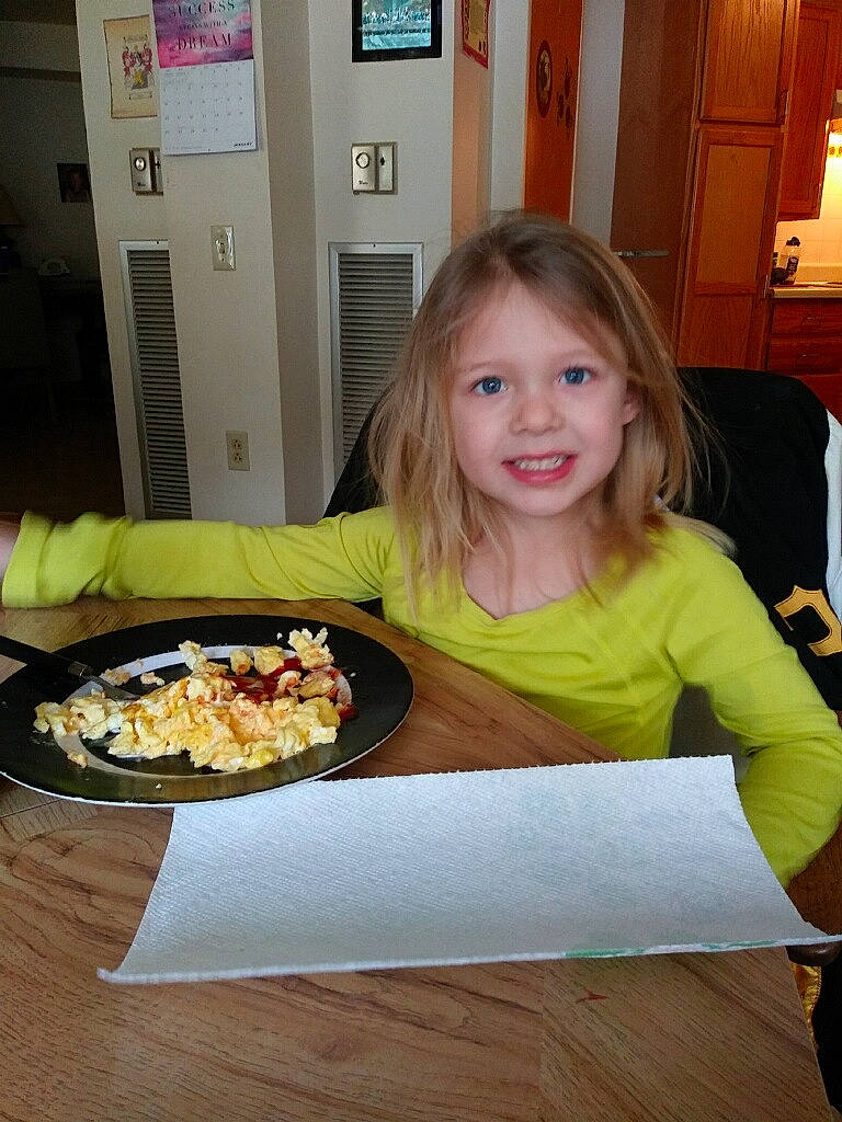 Teigan is registered to the contest to win money with this photo: american_food, baking, breakfast, brunch, child, comfort_food, cooking, cuisine, dish, eating, fast_food, food, joy, junk_food, meal, person, quiche