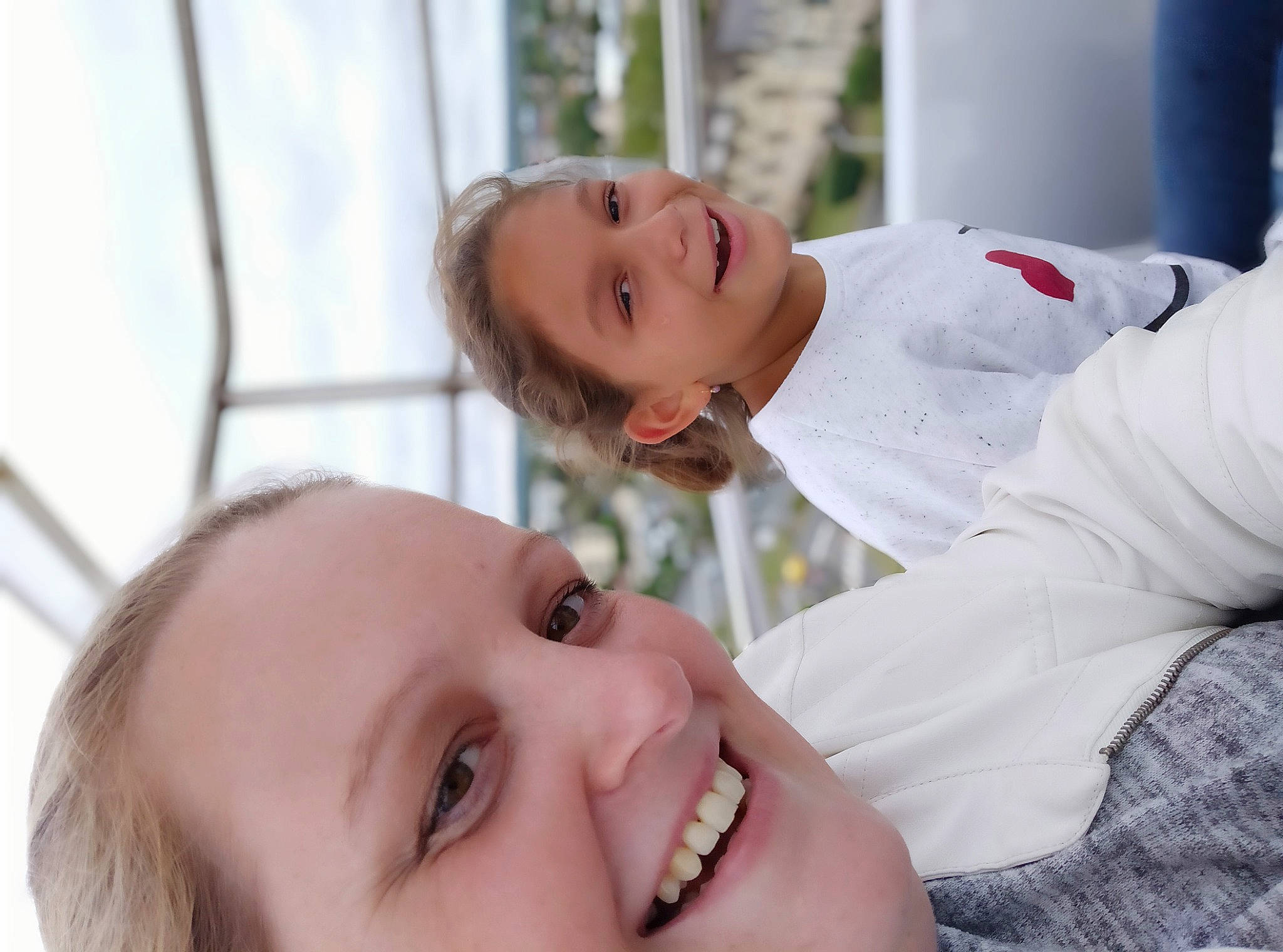 Inès a rejoint le concours — aidez-le/la à gagner de superbes lots ! baby, cheek, child, ear, eye, face, gesture, happy, joy, lip, mouth, nose, person, skin, smile, toddler