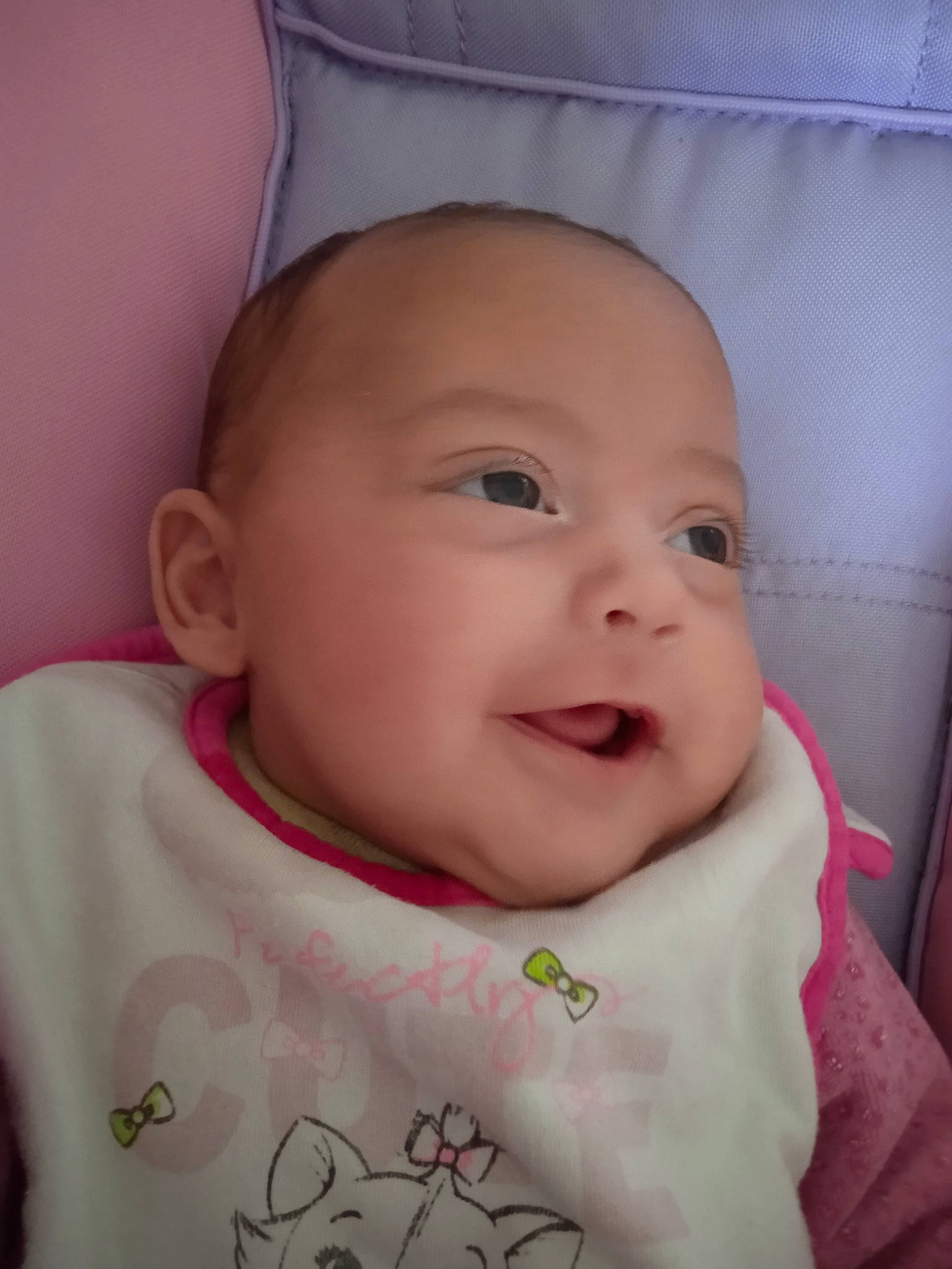 Kenza a rejoint le concours — aidez-le/la à gagner de superbes lots ! baby, baby_toddler_clothing, cheek, chin, clothing, eye, eyebrow, face, facial_expression, head, human, lip, mouth, nose, organ, outerwear, person, product, skin, smile