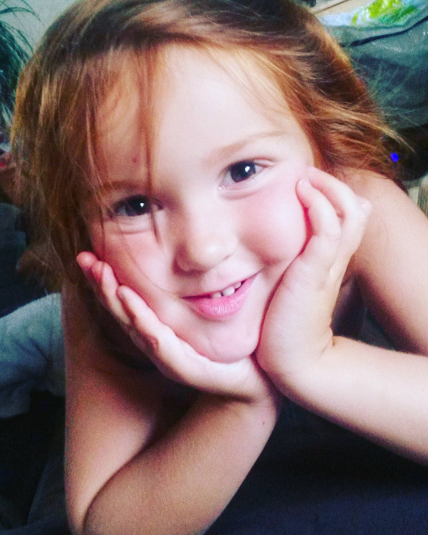 Mélodie participe au concours pour gagner de l'argent avec cette photo : beauty, blond, cheek, child, chin, eye, eyebrow, face, facial_expression, forehead, fun, hair, hairstyle, head, joy, lip, nose, person, selfie, skin