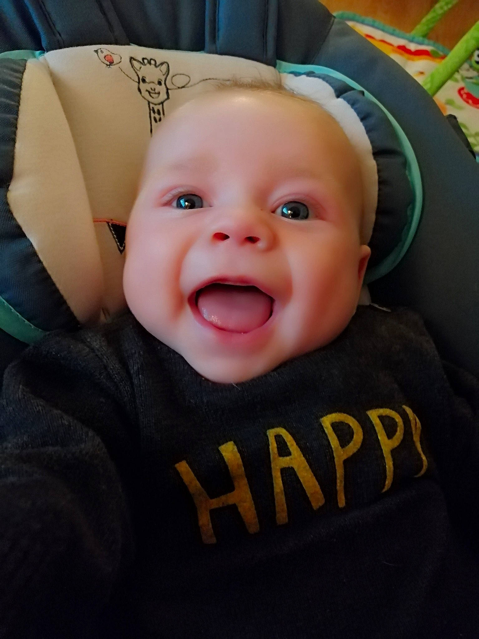 Eiden participe au concours pour gagner de l'argent avec cette photo : boy, cheek, child, cool, day, emotion, eye, face, facial_expression, forehead, head, infant, laughter, mouth, nose, person, product, skin, smile, toddler