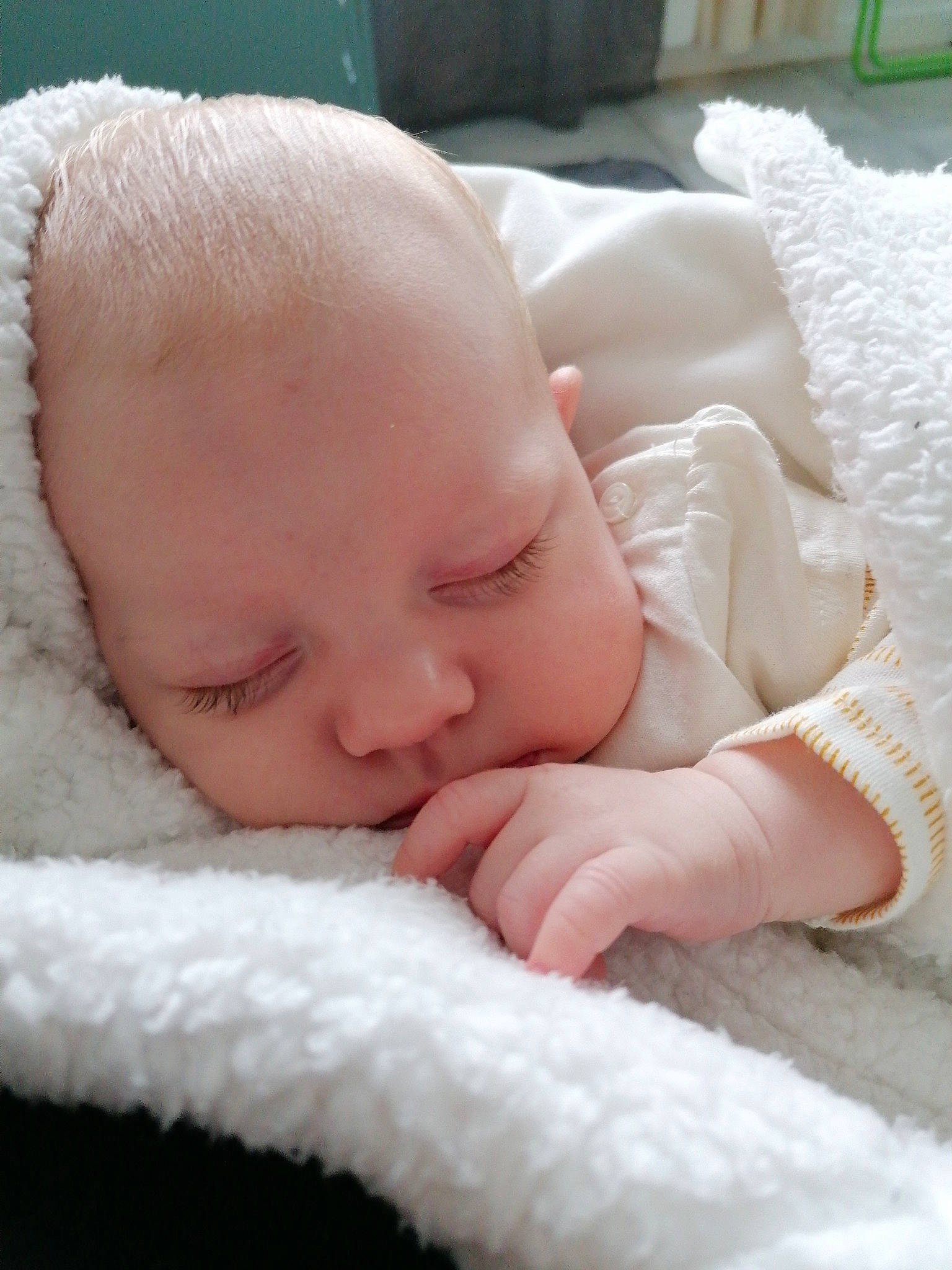 Sofia Maria a rejoint le concours — aidez-le/la à gagner de superbes lots ! baby, baby_sleeping, baby_toddler_clothing, cheek, chin, comfort, eye, eyebrow, eyelash, face, finger, head, headgear, iris, lip, mouth, neck, nose, person, skin