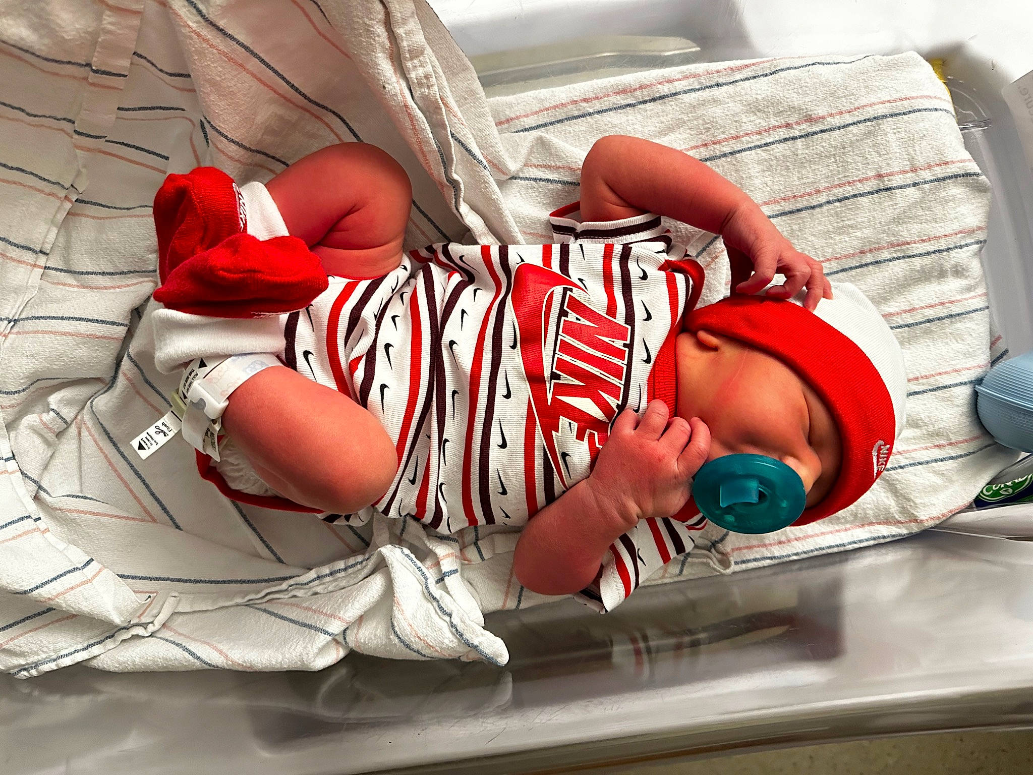 Kyro joined the competition — help win amazing prizes! automotive_design, baby, baby_sleeping, bedding, carmine, comfort, elbow, eyewear, fashion_accessory, flag_of_the_united_states, flesh, headwear, human_leg, knee, leg, linens, pattern, person, room, sitting