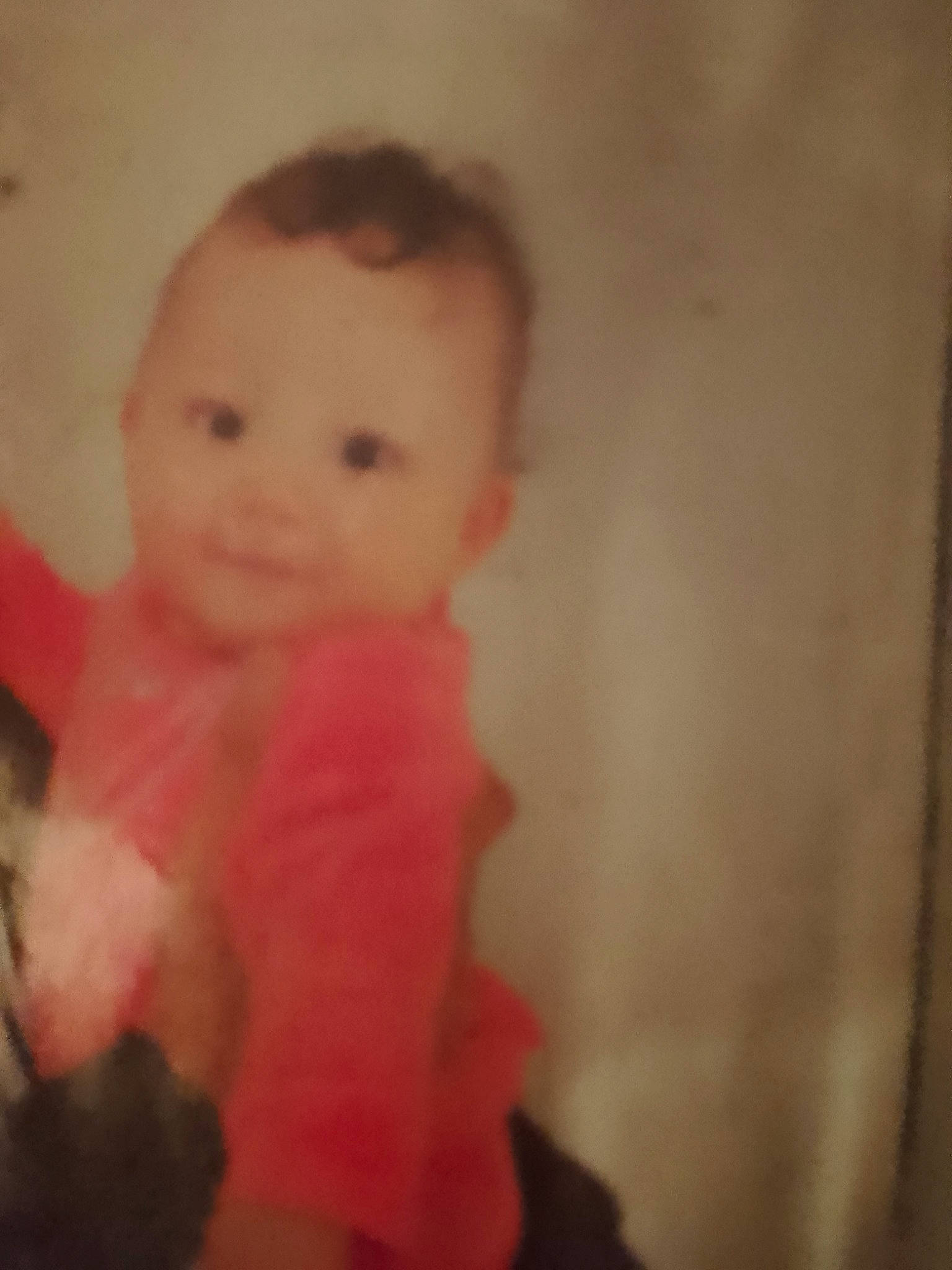 Maissa a rejoint le concours — aidez-le/la à gagner de superbes lots ! arm, art, cheek, child, doll, eye, eyebrow, eyelash, fur, gesture, hair, happy, human_body, lip, nose, person, sleeve, smile, toddler, toy