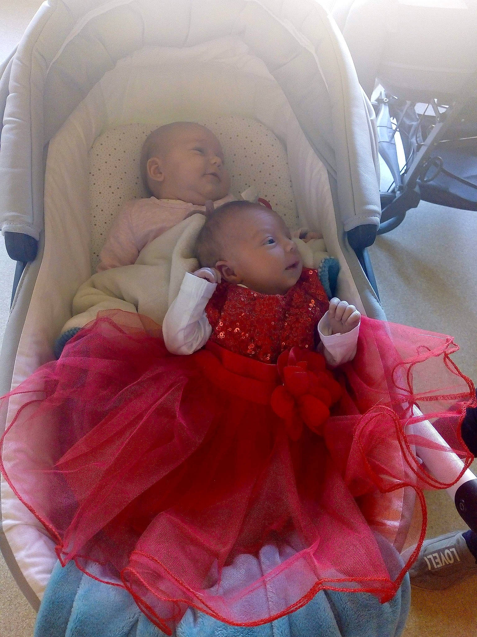 Anaya a rejoint le concours — aidez-le/la à gagner de superbes lots ! baby, baby_products, child, comfort, person, pink, product, toddler