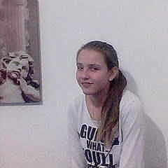 Elodie participe au concours pour gagner de l'argent avec cette photo :