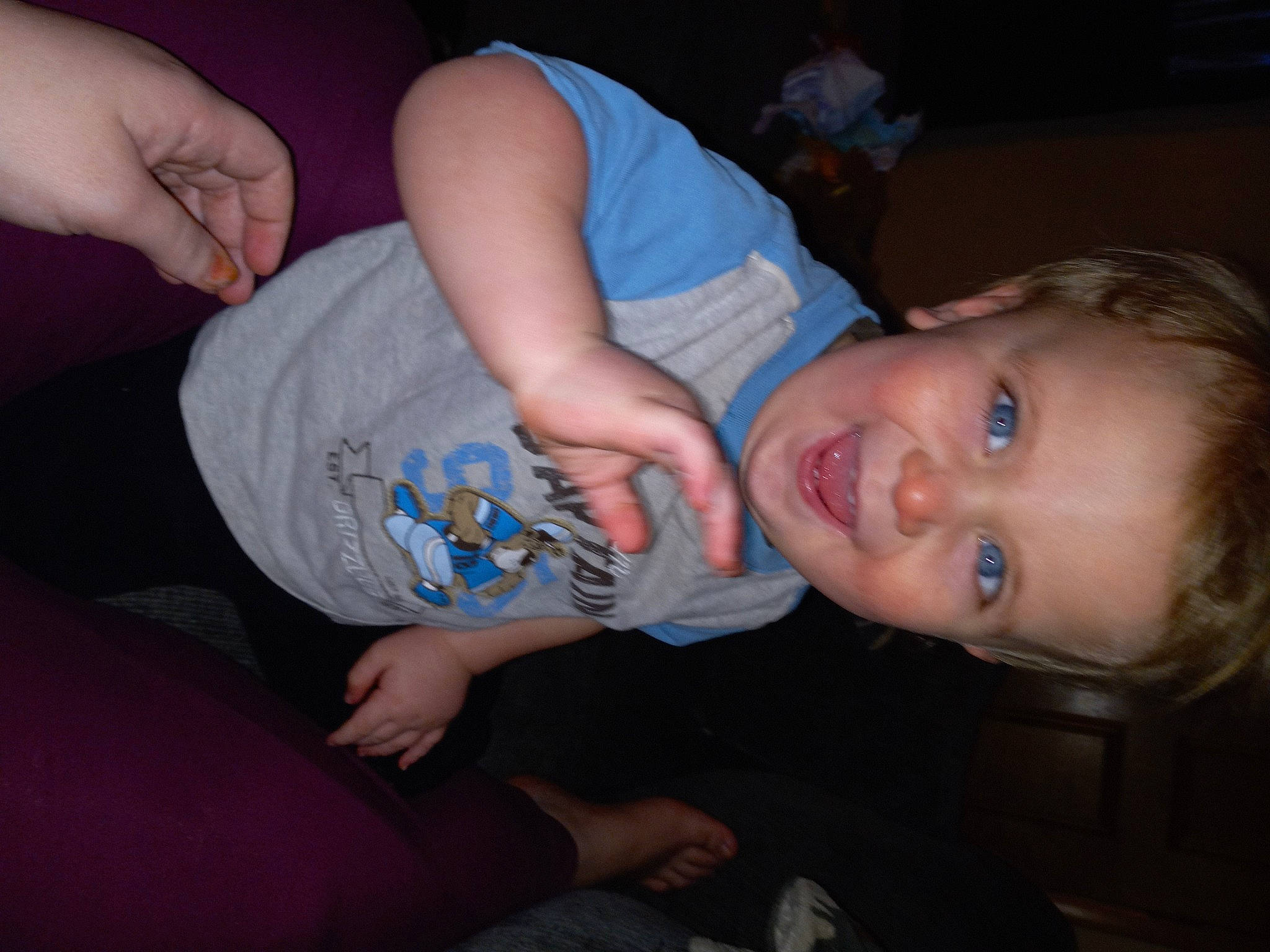 Curtis is registered to the contest to win money with this photo: cheek, comfort, cool, ear, elbow, eye, facial_expression, finger, flash_photography, gesture, head, human_body, iris, joint, leg, mouth, neck, nose, person, skin