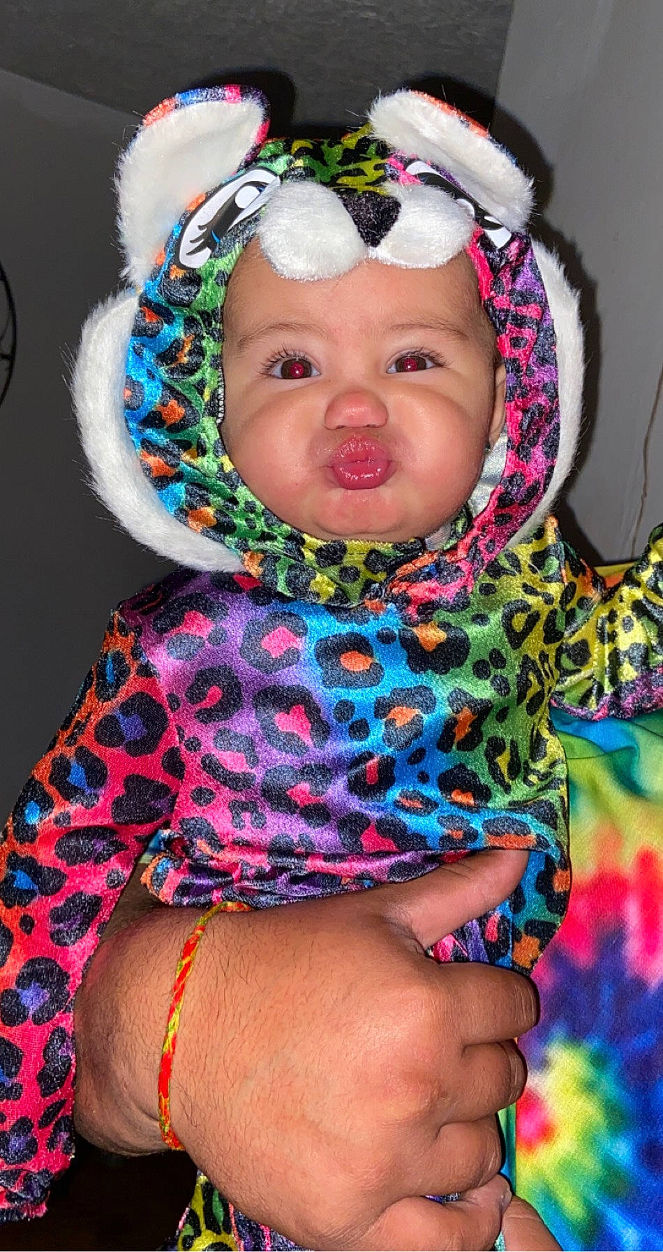 Mercedes is registered to the contest to win money with this photo: baby, baby_toddler_clothing, blue, cap, child, cool, costume_hat, eye, happy, head, headgear, headwear, human_body, magenta, neck, outerwear, person, pink, purple, sleeve