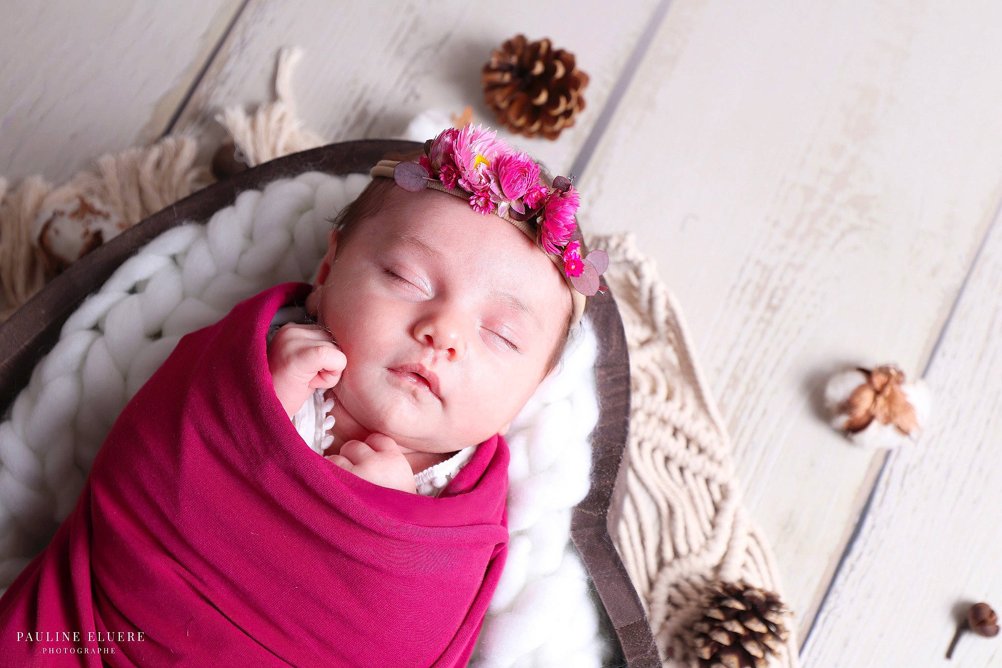 Cataleya a rejoint le concours — aidez-le/la à gagner de superbes lots ! baby, baby_toddler_clothing, cap, child, costume_hat, eyelash, fashion_accessory, fur, happy, headband, headgear, headpiece, jewellery, linens, magenta, pattern, person, pink, skin, toddler