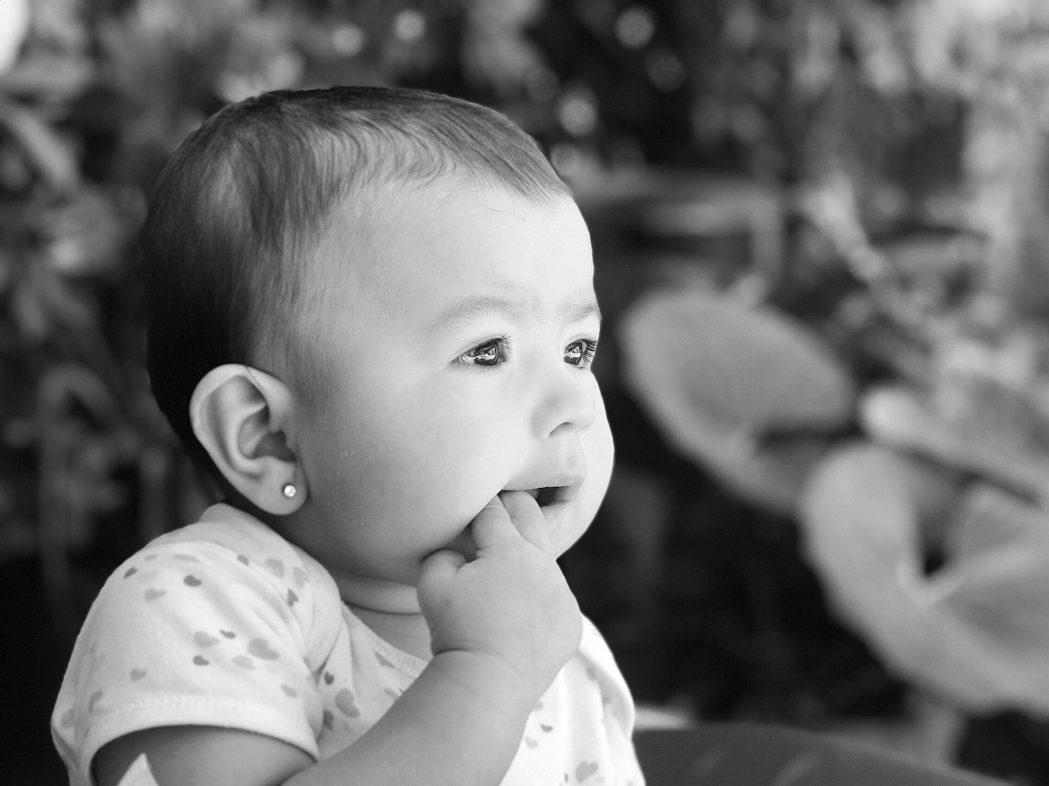 Yara a rejoint le concours — aidez-le/la à gagner de superbes lots ! baby, black, black_and_white, cheek, child, chin, close_up, eye, face, head, monochrome, monochrome_photography, nose, people, person, photograph, photography, skin, snapshot, toddler