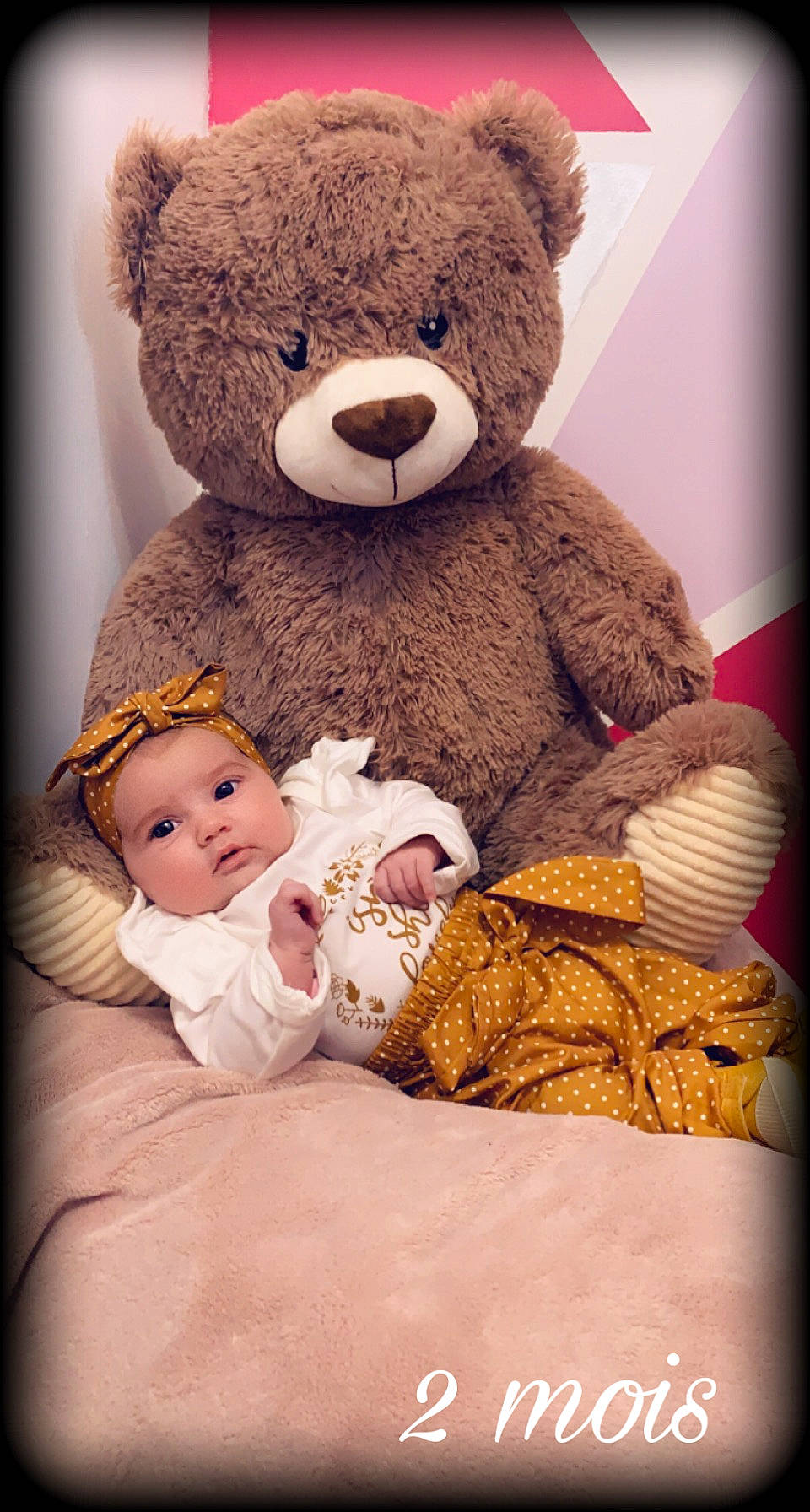 Ylana a rejoint le concours — aidez-le/la à gagner de superbes lots ! baby, baby_toddler_clothing, bear, brown, brown_bear, child, comfort, fur, happy, head, headwear, mammal, person, photograph, pink, plush, product, stuffed_toy, teddy_bear, textile