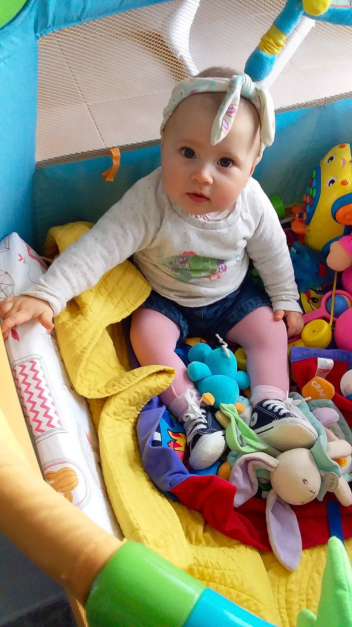 Angelina a rejoint le concours — aidez-le/la à gagner de superbes lots ! baby, baby_products, baby_toys, child, easter_bunny, person, play, product, toddler, toy