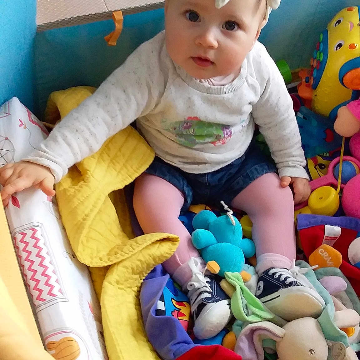 Angelina a rejoint le concours — aidez-le/la à gagner de superbes lots ! baby, baby_products, baby_toys, child, easter_bunny, person, play, product, toddler, toy