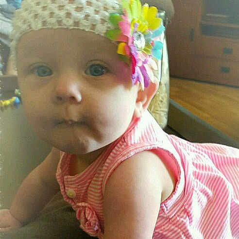 Ila is registered to the contest to win money with this photo: