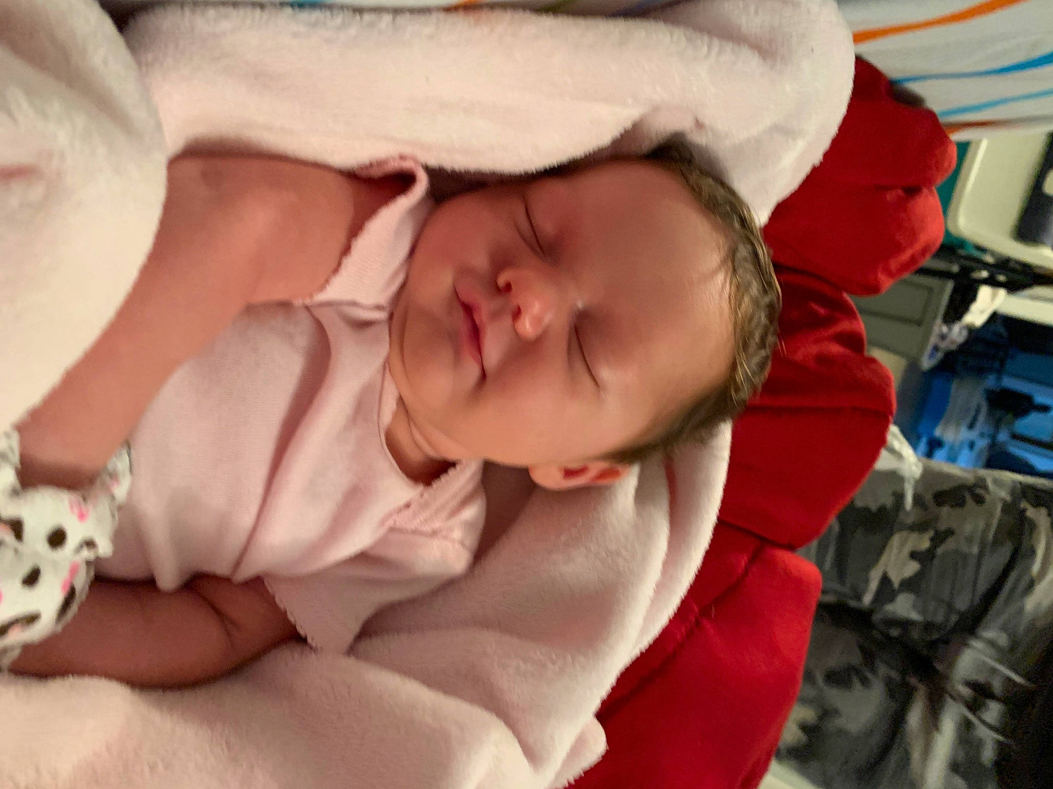 Sapphire is registered to the contest to win money with this photo: baby, baby_products, baby_safety, baby_sleeping, baby_toddler_clothing, cheek, child, comfort, gesture, happy, jewellery, linens, mammal, mouth, nose, person, product, skin, sleeve, textile