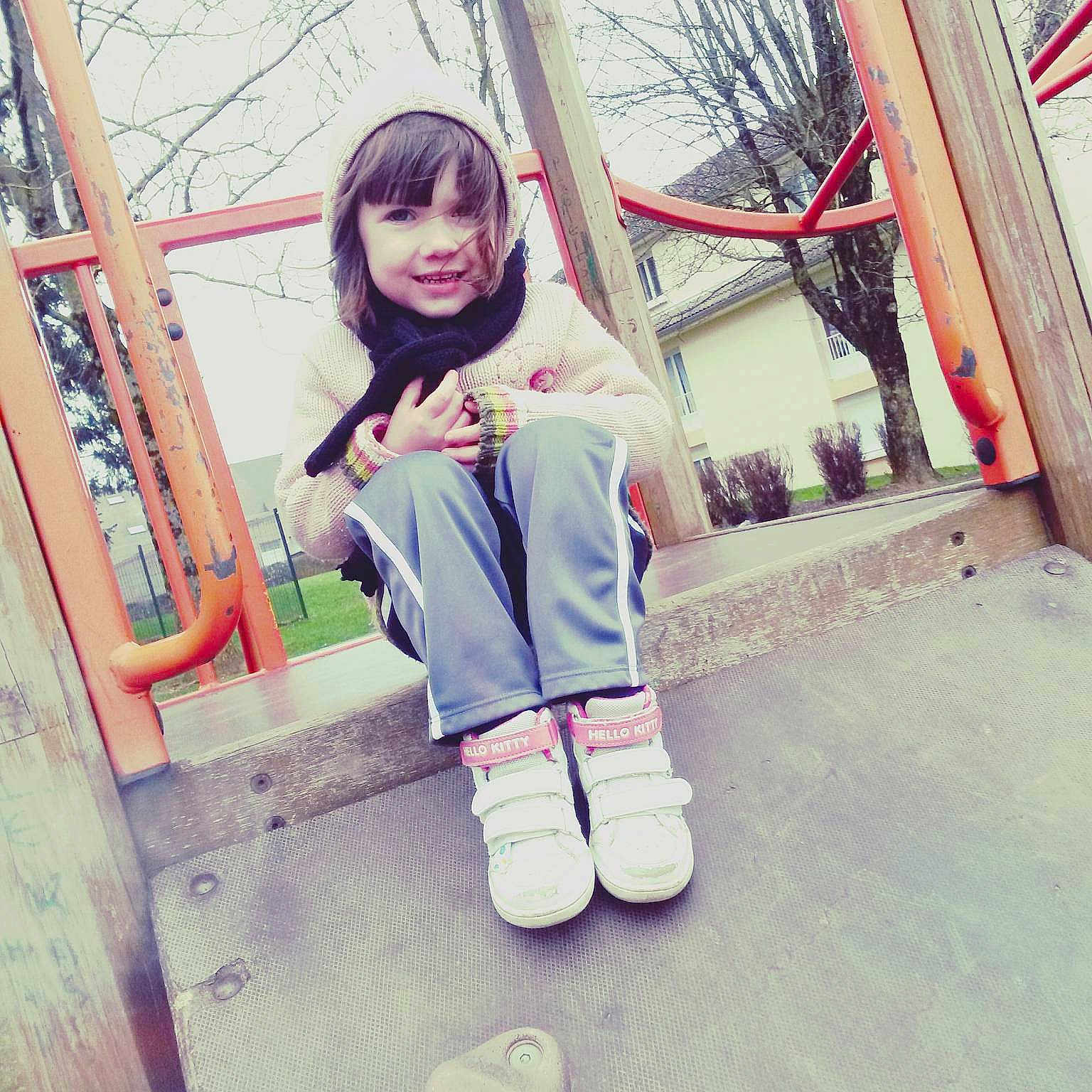 Rihonna participe au concours pour gagner de l'argent avec cette photo :