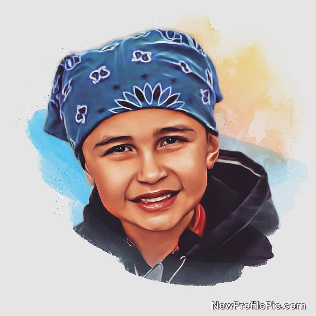 Hugo a rejoint le concours — aidez-le/la à gagner de superbes lots ! beanie, bonnet, cap, costume_accessory, electric_blue, eyebrow, fashion_accessory, font, fun, happy, headwear, hoodie, joy, knit_cap, laugh, person, personal_protective_equipment, portrait_photography, sleeve, smile