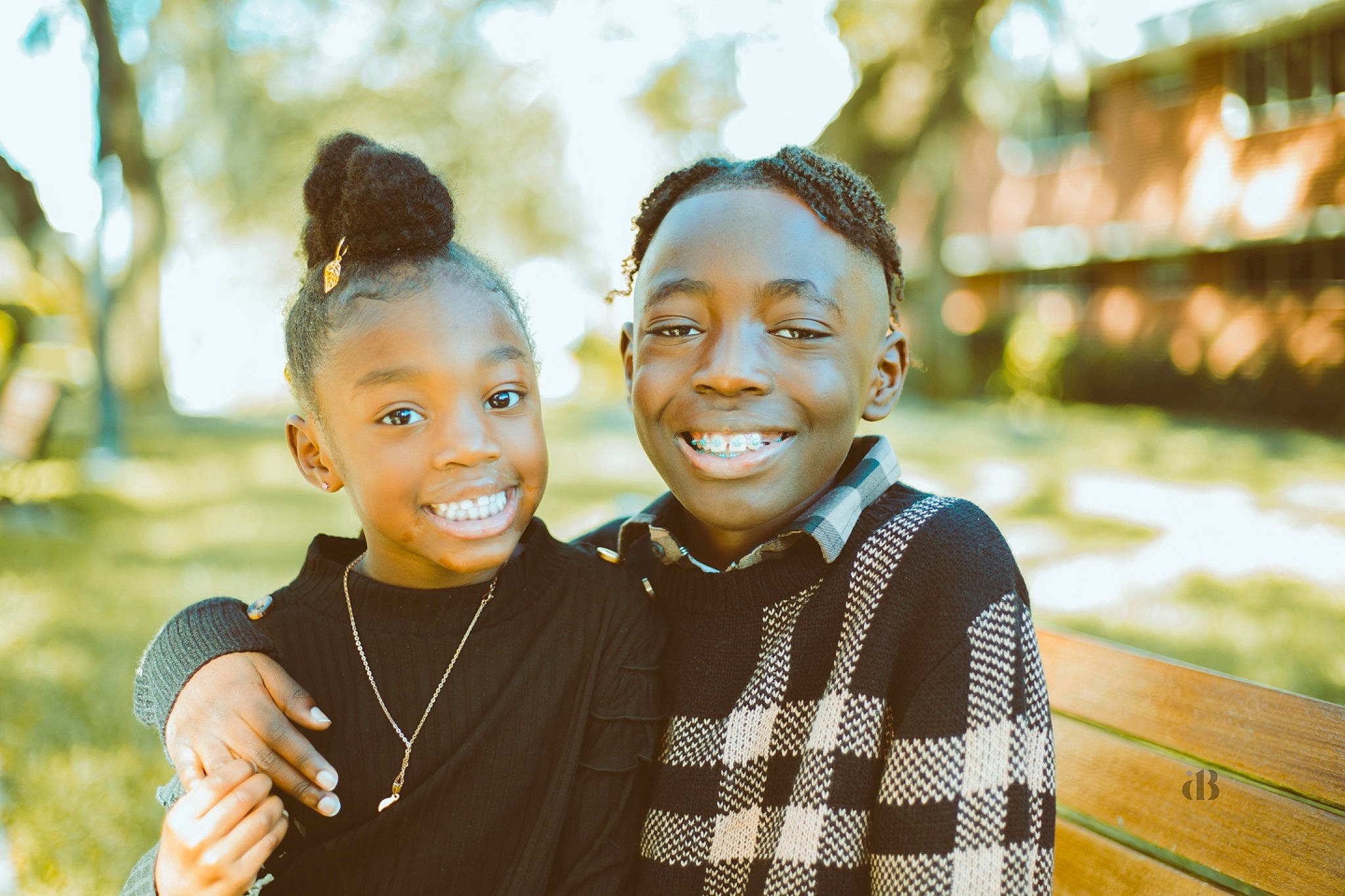 Amara is registered to the contest to win money with this photo: child, event, facial_expression, family_taking_photos_together, flash_photography, friendship, fun, gesture, grass, happy, jewellery, joy, leisure, necklace, people, people_in_nature, person, photograph, skin, smile