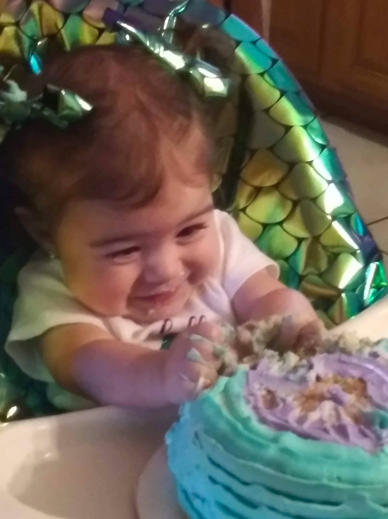 Arrabella is registered to the contest to win money with this photo: baby, baked_goods, baking, birthday, birthday_cake, buttercream, cake, cake_decorating, child, cream, dessert, eating, fondant, food, icing, joy, party, person, royal_icing, sugar_paste