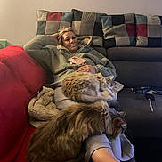 Lou Et Llona a rejoint le concours — aidez-le/la à gagner de superbes lots ! accessories, adult, architecture, blanket, building, couch, cushion, face, female, furniture, head, homedecor, indoors, jewelry, livingroom, person, photography, portrait, ring, room