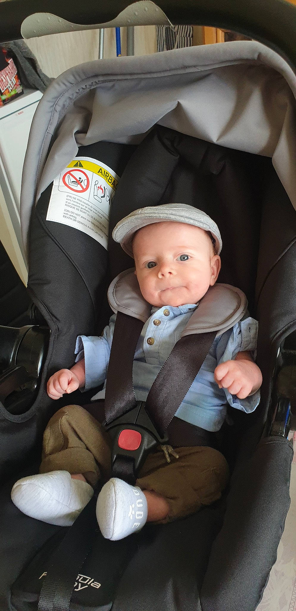 Lysandre a rejoint le concours — aidez-le/la à gagner de superbes lots ! auto_part, baby, baby_carriage, baby_in_car_seat, baby_products, car_seat, child, person, product, toddler