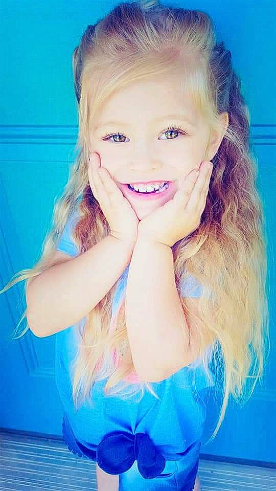 Elayna is registered to the contest to win money with this photo: beauty, blond, child, child_model, chin, eye, face, facial_expression, fun, hair, hairstyle, happy, joy, lip, long_hair, mouth, nose, person, pink, skin