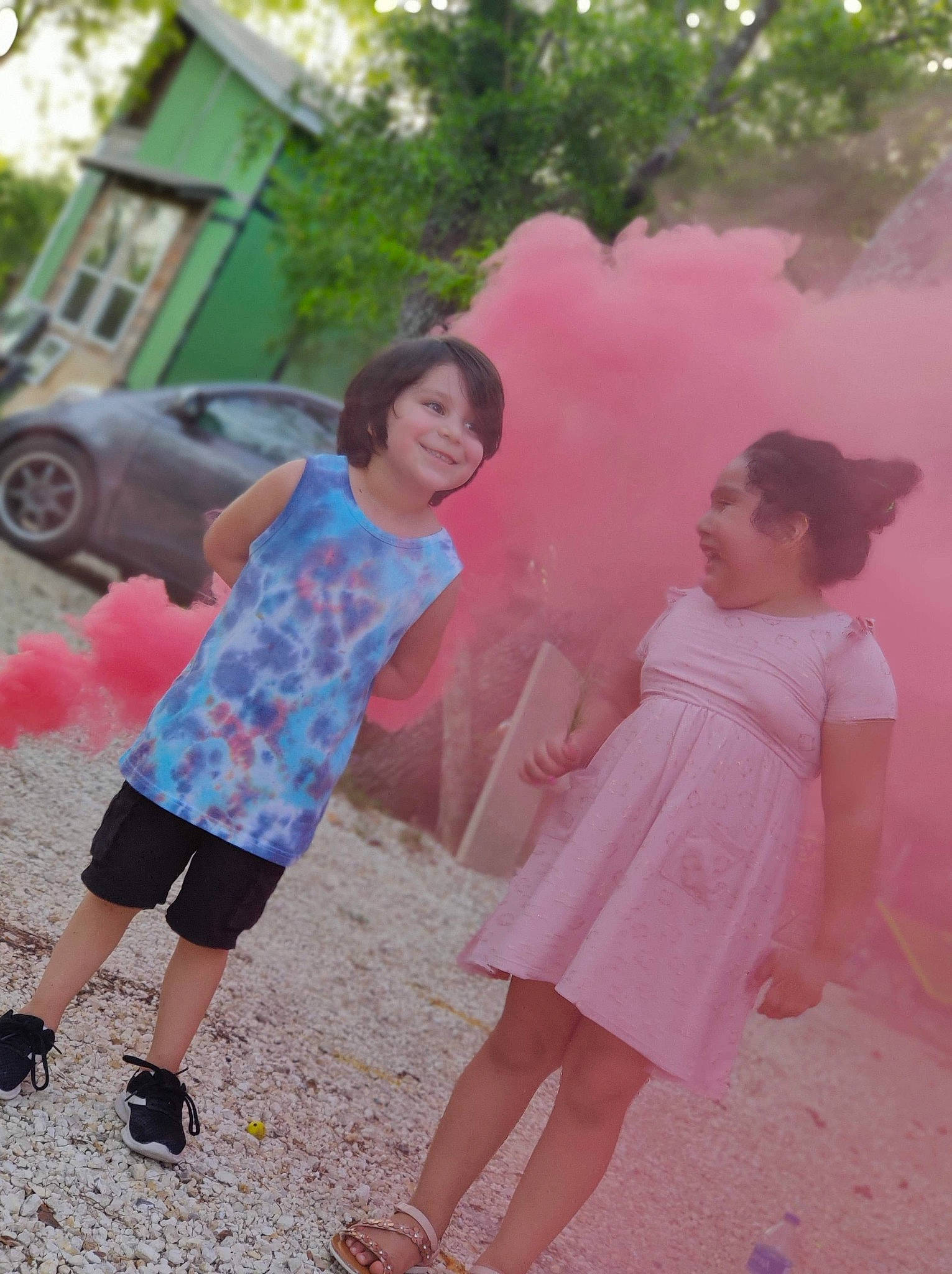 Frank is registered to the contest to win money with this photo: child, fun, joy, leisure, person, photograph, photography, pink, play, smile, snapshot, summer, vacation