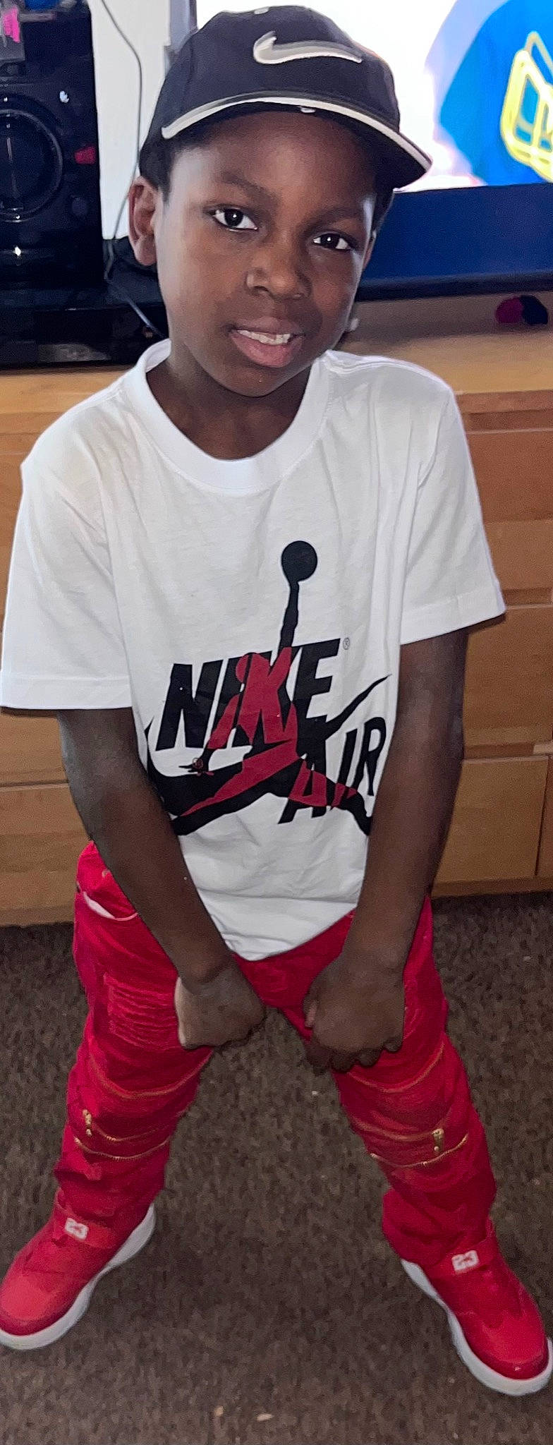 Lilvans joined the competition — help win amazing prizes! active_shirt, cap, carmine, cool, elbow, eyewear, flesh, font, headwear, human_body, human_leg, joint, knee, magenta, neck, person, shoulder, sleeve, smile, sportswear