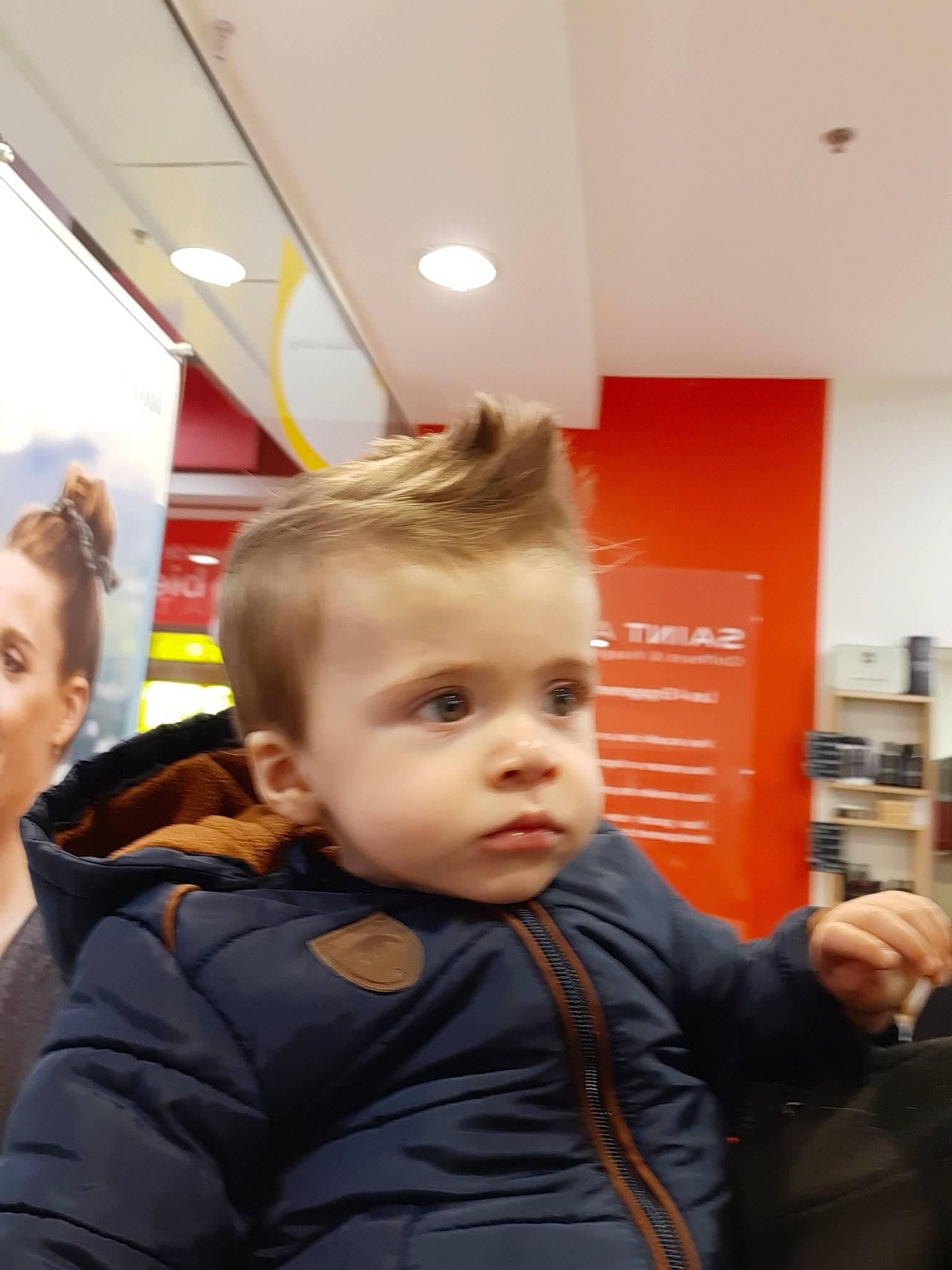 Ethan participe au concours pour gagner de l'argent avec cette photo : child, ear, hairstyle, head, person, toddler