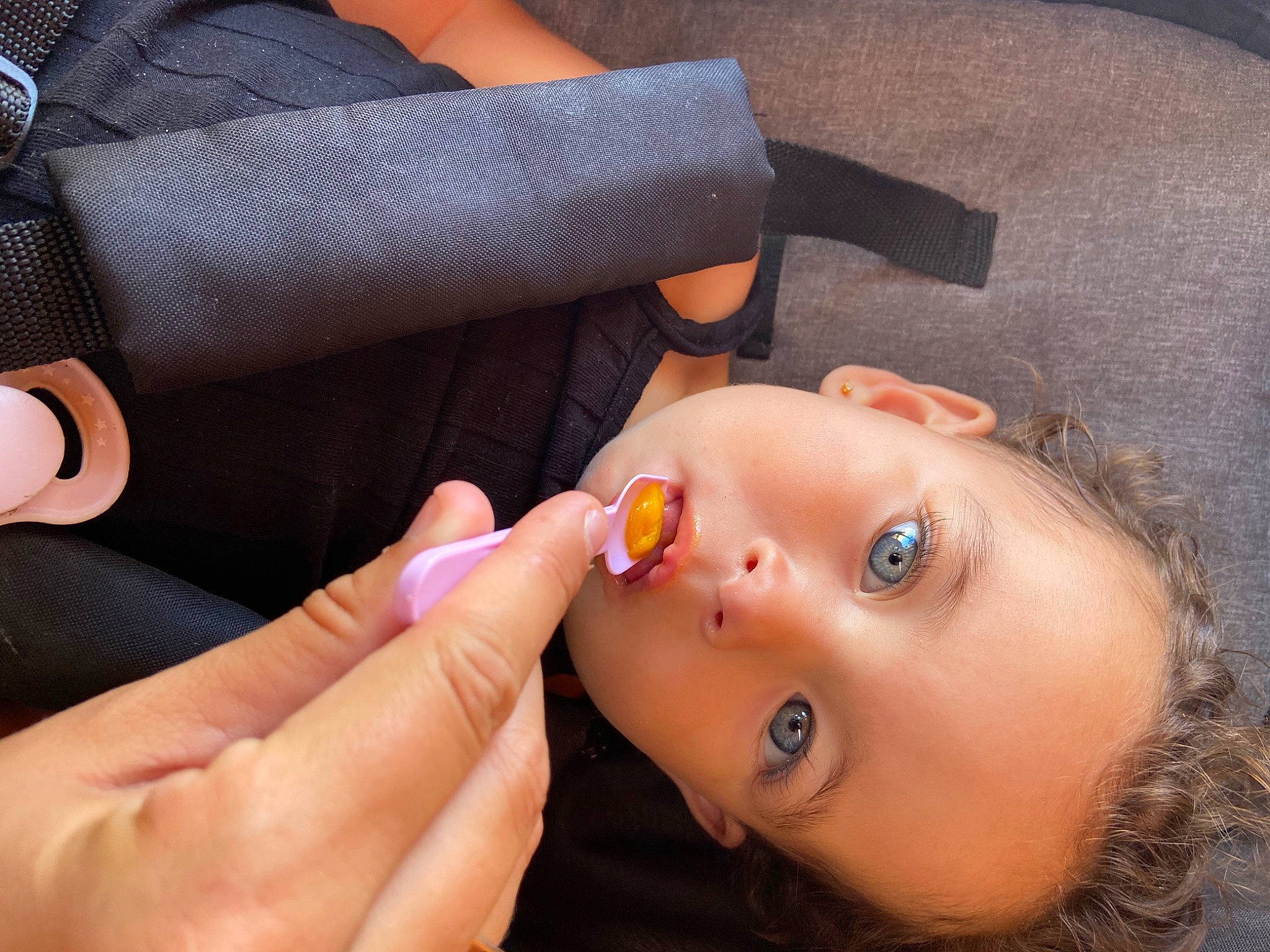 Inaya participe au concours pour gagner de l'argent avec cette photo : baby, cheek, child, ear, eyelash, fashion_accessory, finger, gesture, hand, happy, iris, joint, lip, lipstick, nail, nose, person, skin, thumb, toddler